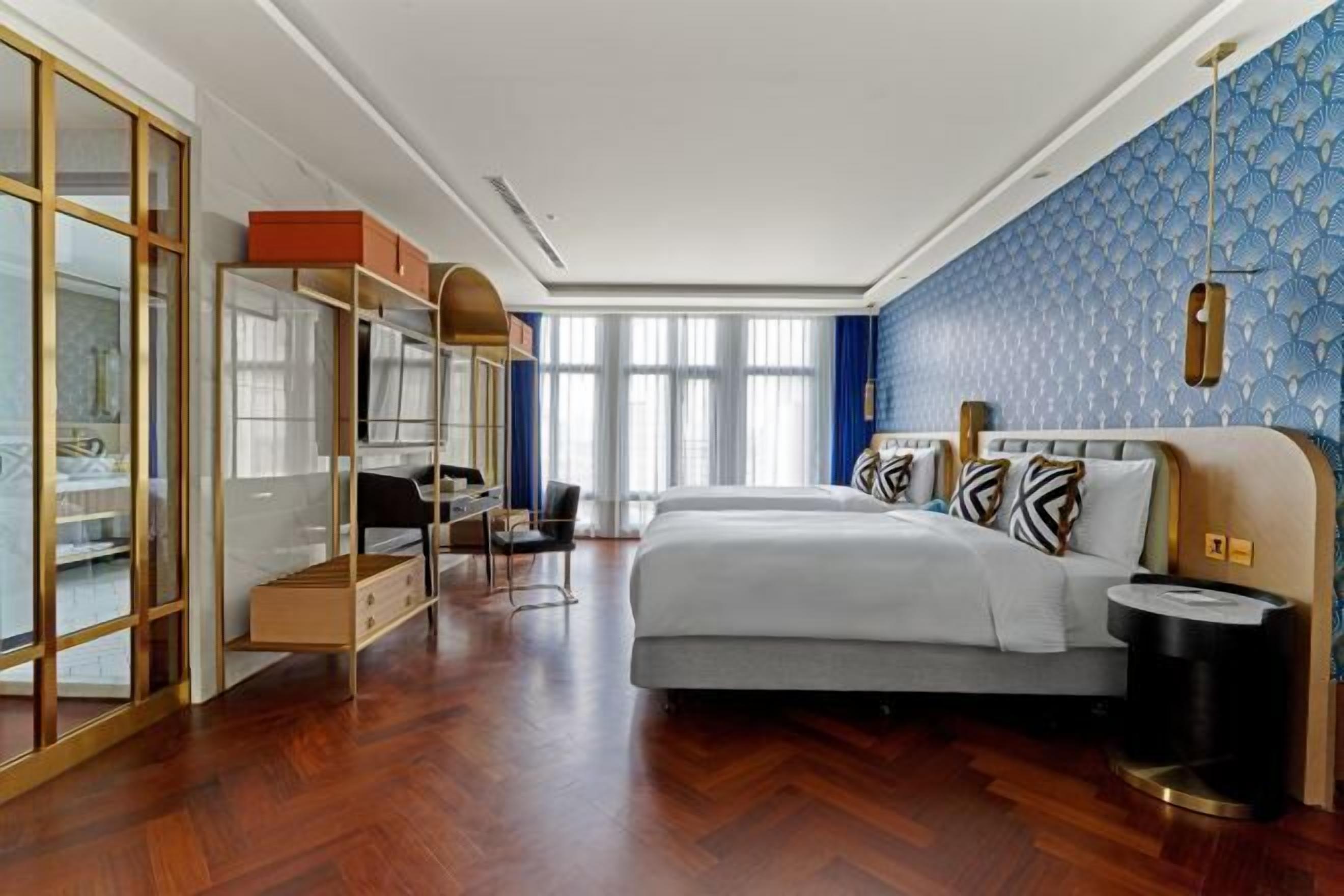 Minibar, in-room safe, desk, blackout drapes