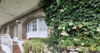 Scenic flat in the Villongo Castle park near the Iseo lake