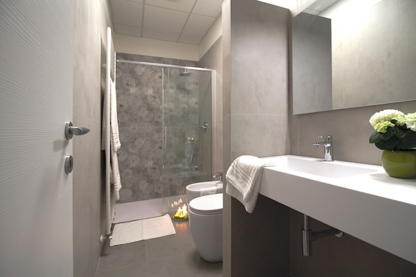 Double or Twin Room, Private Bathroom, Courtyard View | Bathroom | Shower, hair dryer, towels, soap