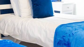 2 bedrooms, desk, iron/ironing board, free WiFi