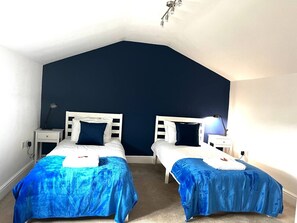 2 bedrooms, desk, iron/ironing board, free WiFi