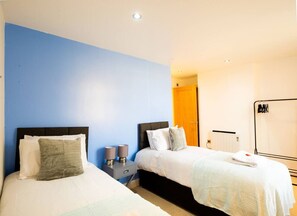 2 bedrooms, desk, iron/ironing board, free WiFi