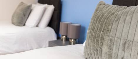 2 bedrooms, desk, iron/ironing board, free WiFi