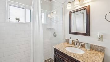 Condo, 1 Bedroom | Bathroom