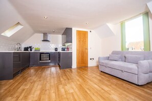 Interior - Newly Renovated Sanctuary for 4 in Charlotte House (Ipswich)