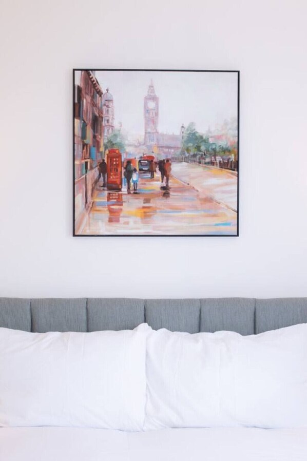 1 bedroom, desk, iron/ironing board, WiFi - Coastal Charm 1BR Flat near the Sea Street Parking (Hastings)