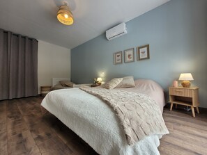 2 bedrooms, iron/ironing board, travel crib, free WiFi - Charming and cosy 7-person gîte with private SPA just a stone's throw from the Bay of Somme (Millencourt-en-Ponthieu)