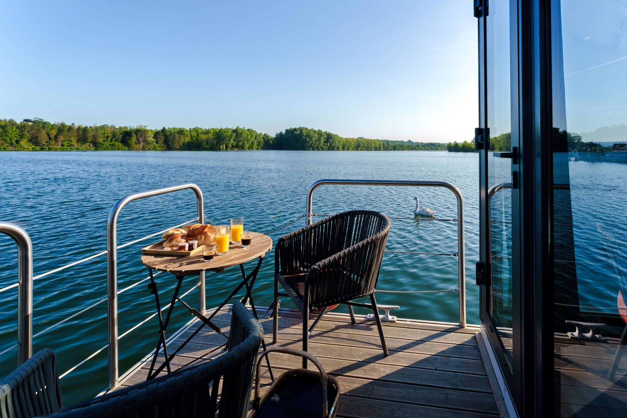 Desayuno continental (EUR 18.75 por persona) 