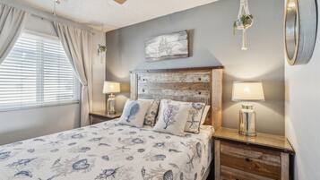 Condo, 1 Bedroom | 1 bedroom, free WiFi