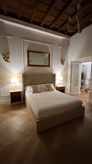 3 chambres, coffres-forts dans les chambres, fer et planche Ă repasser