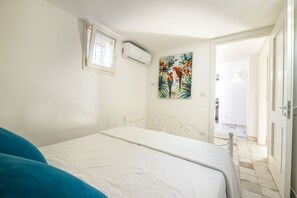 2 bedrooms
