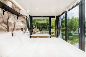 Panoramic Suite, Lake View