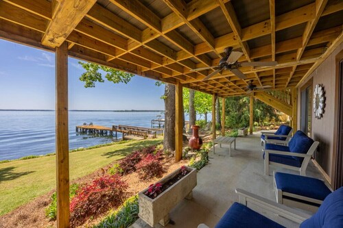 Breathtaking LakeMurray 4bed home w/Stunning View!