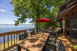 Outdoor dining - Breathtaking LakeMurray 4bed home w/Stunning View! (Chapin)