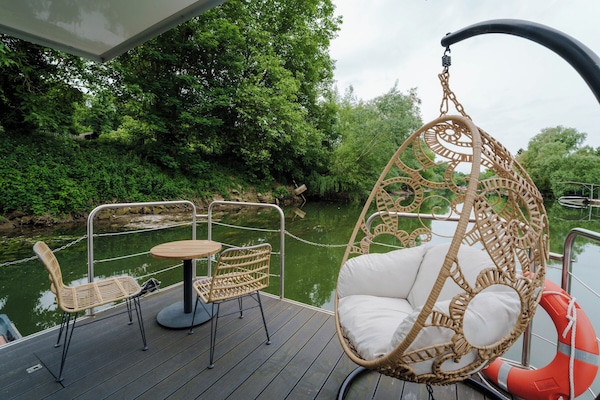 Suite Panoramique, vue fleuve | Terrasse/Patio