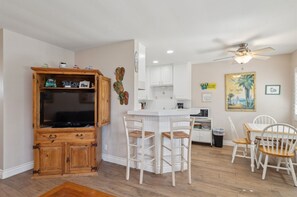 Condo, 1 Bedroom | Interior - Lovely 1 Bed Beach Condo #128 1 Bedroom Condo by Sunset Shores Condominiums (Carpinteria)