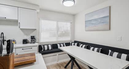 2 Bed Beach Condo #125 2 Bedroom Condo by Sunset Shores Condominiums
