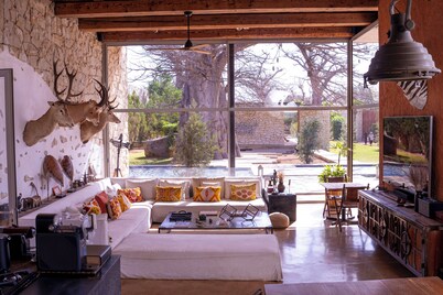 Casa del Toro Luxury Ranch