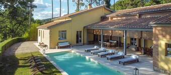 La Scuola, sumptuous villa with swimming pool