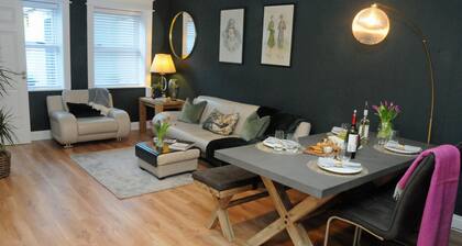 Charming apartment in the centre of Bantry town with a shared courtyard.