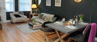 Charming apartment in the centre of Bantry town with a shared courtyard.
