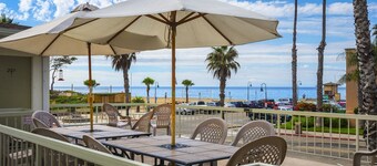 Beautiful 2 Bed Beach Condo #201 2 Bedroom Condo by Sunset Shores Condominiums