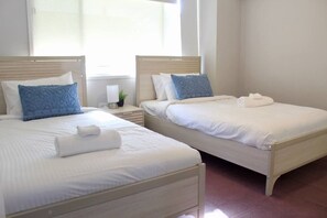 5 Schlafzimmer, Bügeleisen/Bügelbrett, WLAN, Bettwäsche