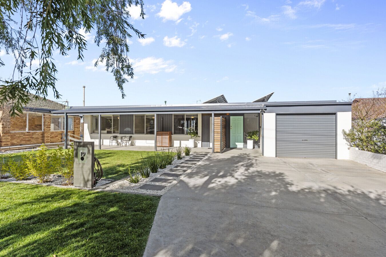 المنشأة من الخارج