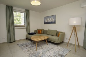 Télévision, chaîne hi-fi