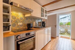 Kühlschrank, Ofen, Herdplatte, Geschirrspüler