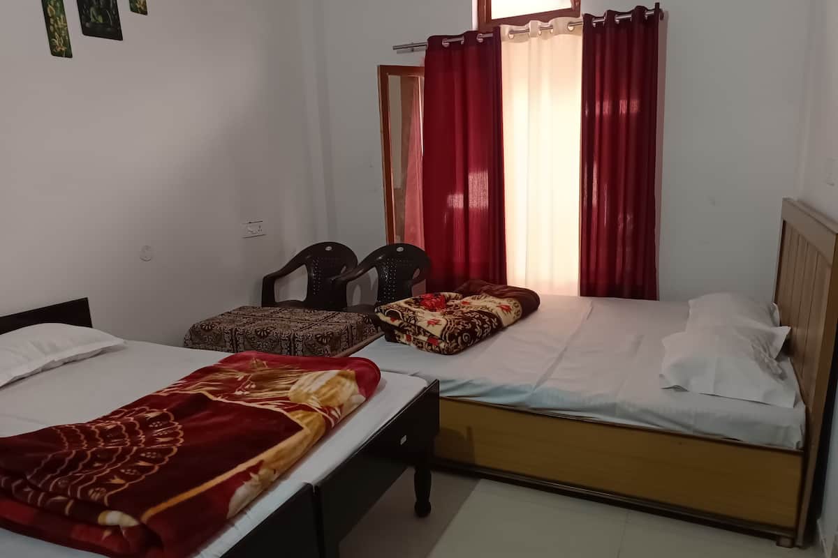 Comfort Triple Room