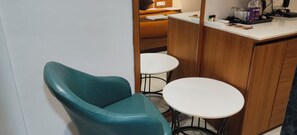 Habitació doble superior, vistes a la ciutat | Escriptori, espai de treball apte per a portàtils i wifi gratuïta 