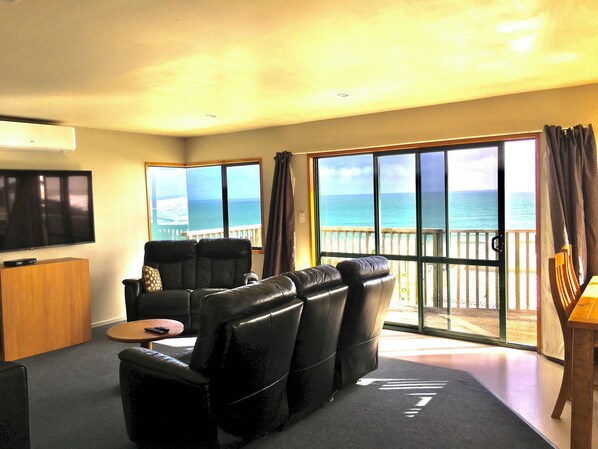 House, Ocean View | Living area