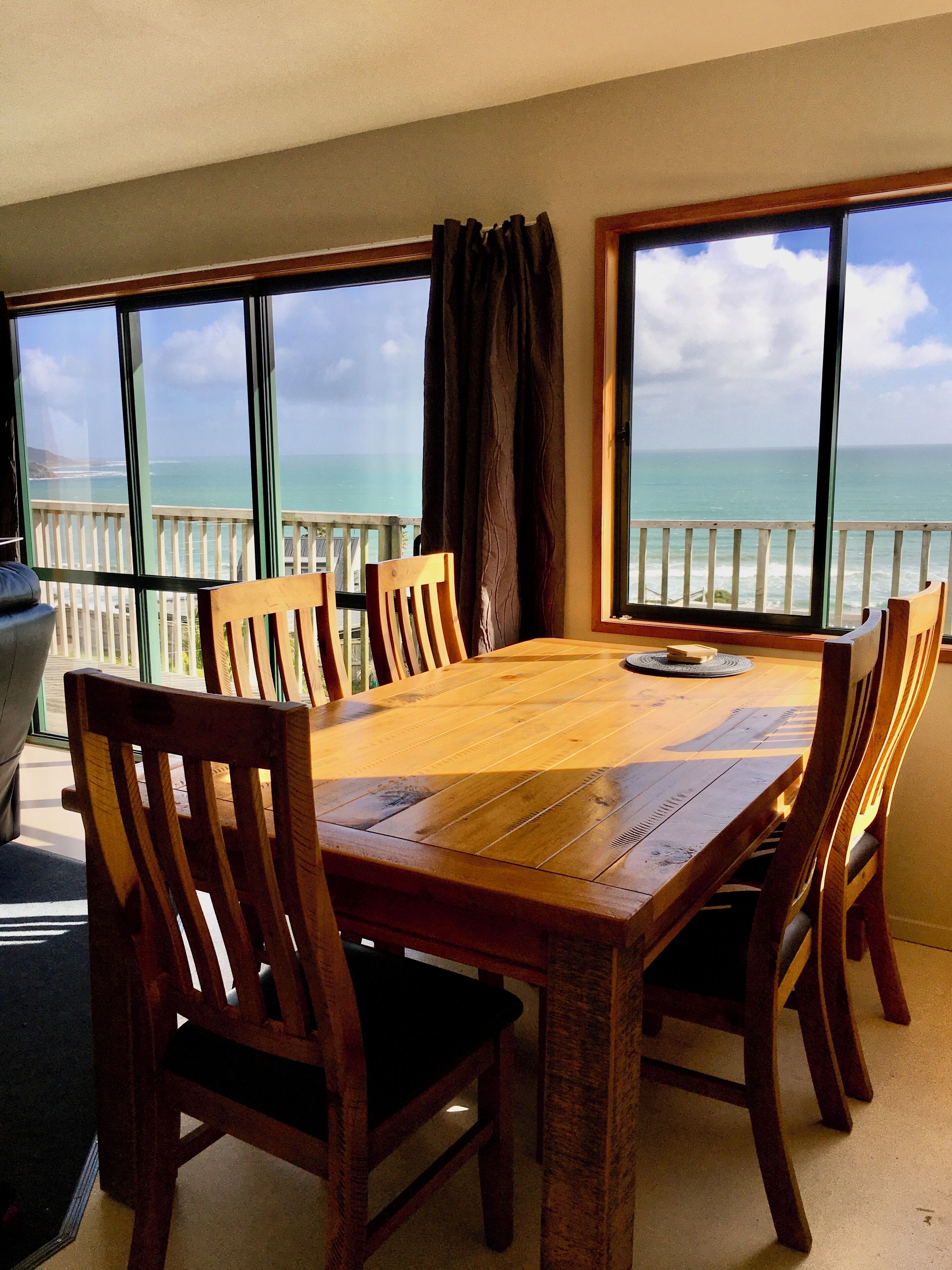 Hus - havsutsikt | Vardagsrum | Platt-tv