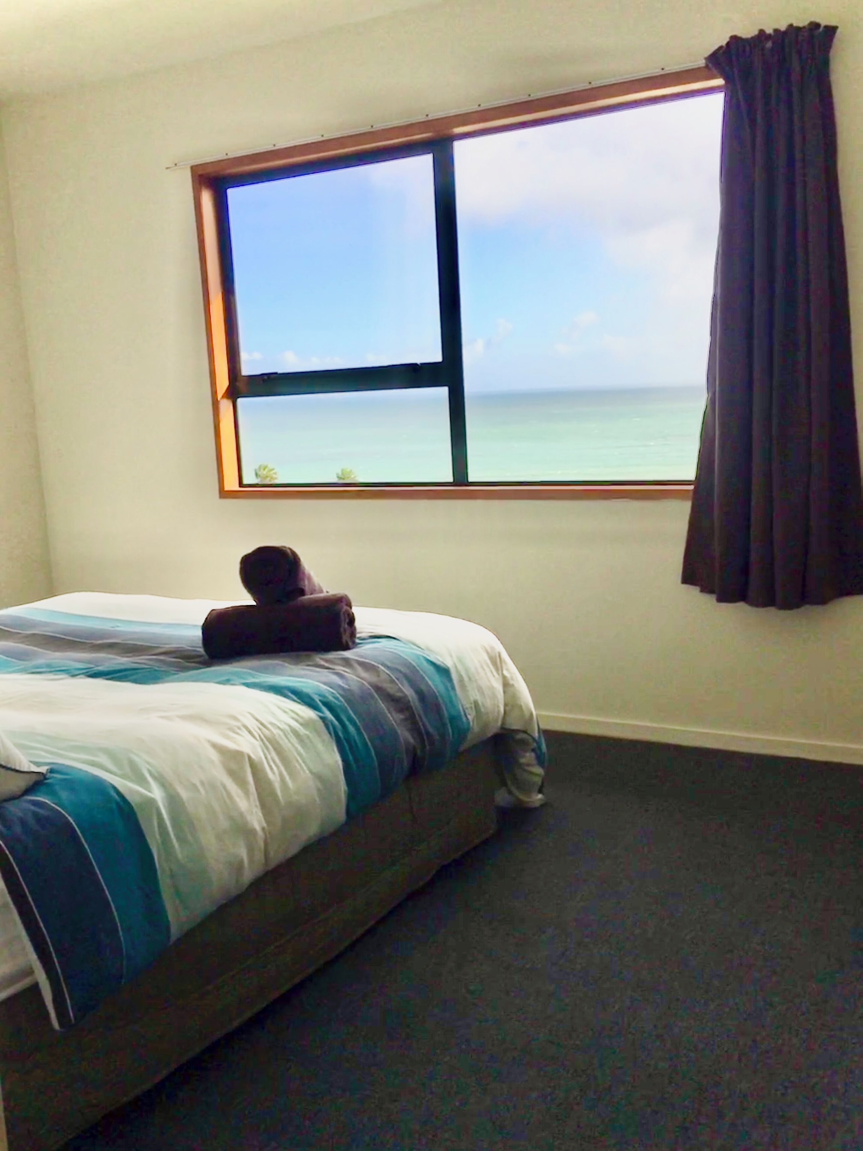 House, Ocean View | Iron/ironing board, free WiFi, bed sheets
