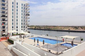 Unclassified image, 2 of 12, button - Bloomfields Spacious 1Br Water's Edge (Abu Dhabi)