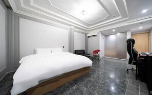 Quarto duplo luxo | Wi-Fi de cortesia