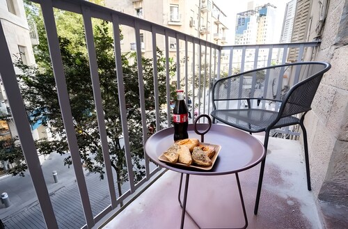 Welcoming 1-bedroom barn in Jerusalem