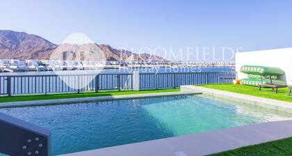 Bloomfields 4PluseMaid Royal Dana Villas