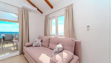 Comfort Apartment, Sea View | Water view
