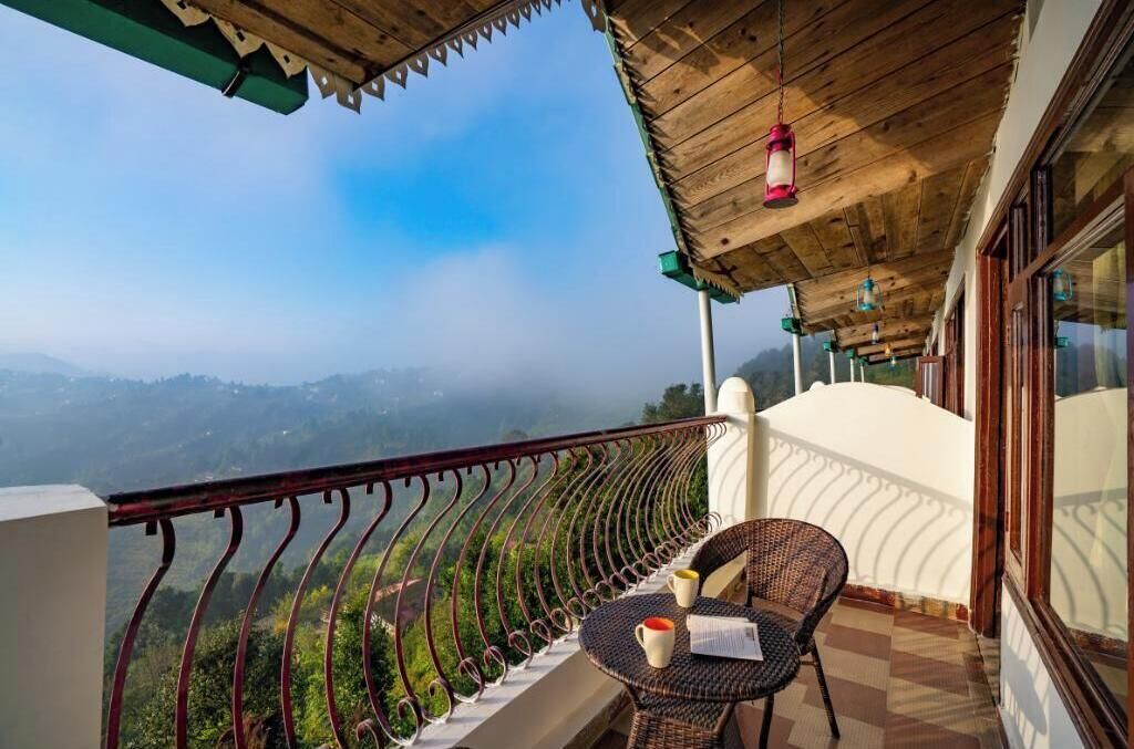 Deluxe Private Room with Balcony and Ensuite Bathroom | Balcony