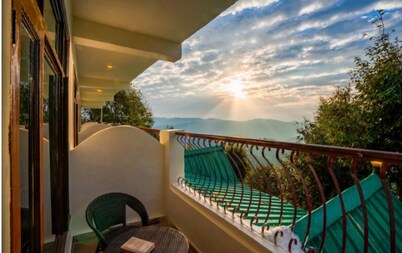 goSTOPS Mukteshwar