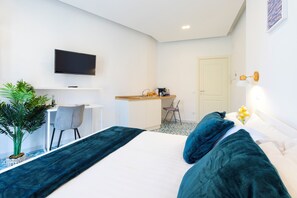 Comfort tweepersoonskamer | Italiaanse Frette-lakens, luxe beddengoed, donzen dekbedden