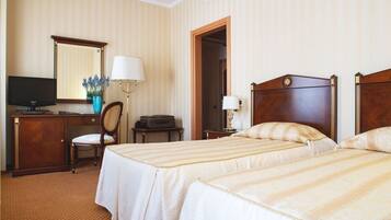 Standard Double or Twin Room | In-room safe, WiFi (free)