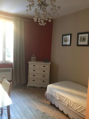 2 Schlafzimmer, Bettwäsche