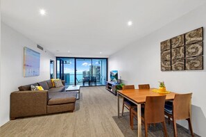 Smart TV, fireplace, video games, DVD player