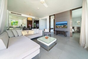 Smart TV - Karon Beachfront Apartment 724 (Karon)