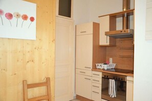 Fridge, microwave, toaster