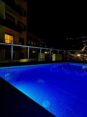Piscine extérieure, piscine chauffée