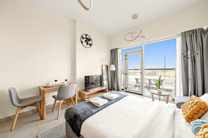 Bügeleisen/Bügelbrett, Reisekinderbett, WLAN, Bettwäsche